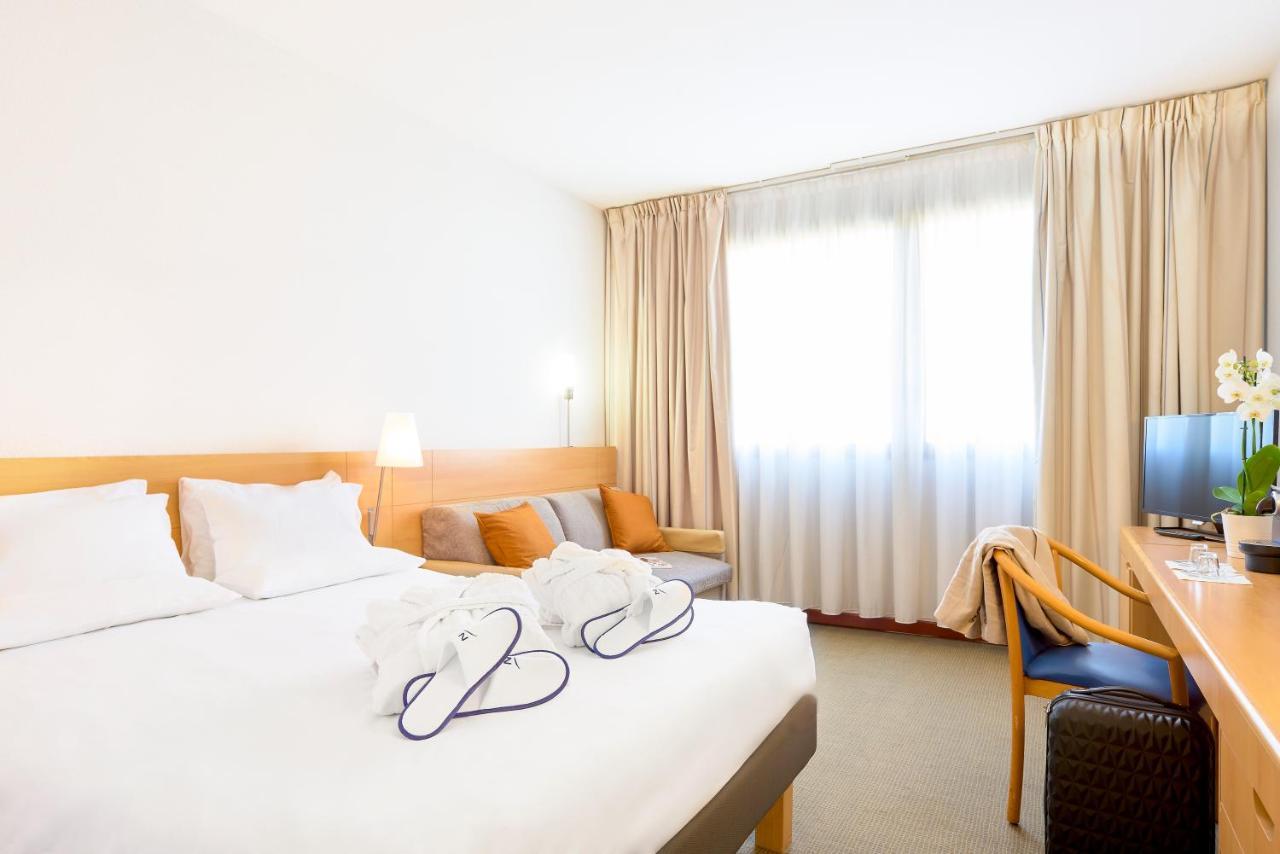 Novotel Torino Corso Giulio Cesare Екстер'єр фото