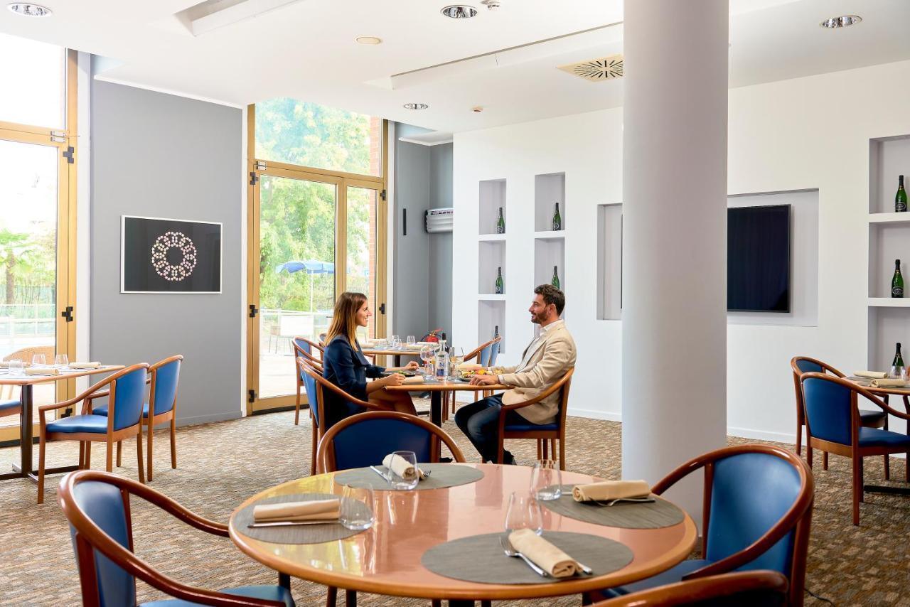 Novotel Torino Corso Giulio Cesare Екстер'єр фото